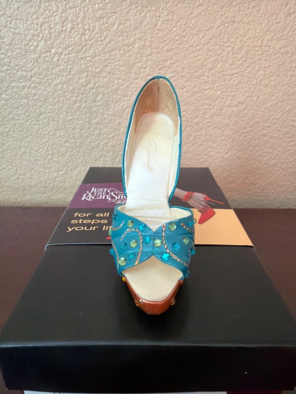 2004 Just the Right Shoe by Raine “Strutt Your Stuff” Love Shoe Coins Pre-owned - Picture 6 of 13